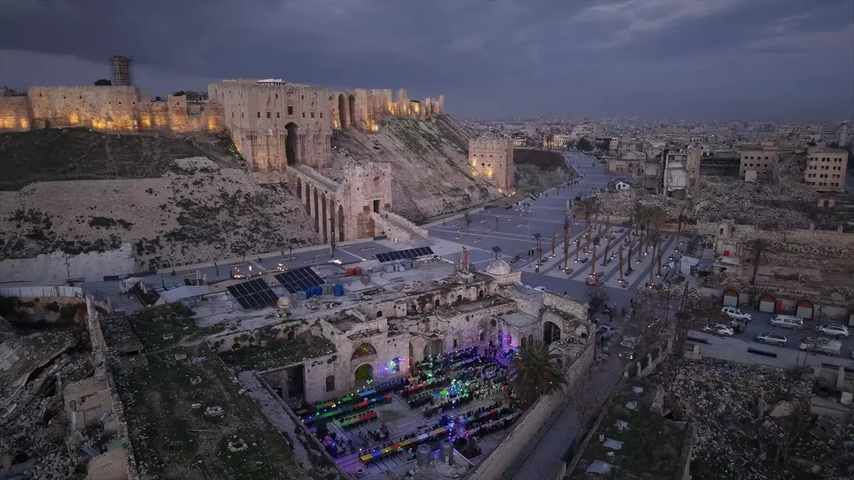 İHH, ramazanın ilk gününde Suriye'de 2 bin 700 kişiye iftar verdi