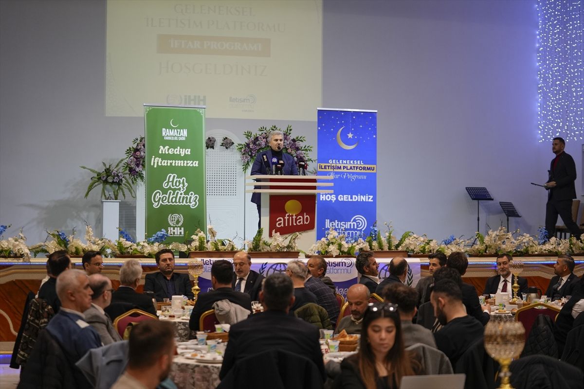 İHH ve İletişim Platformu basın mensuplarıyla iftarda buluştu