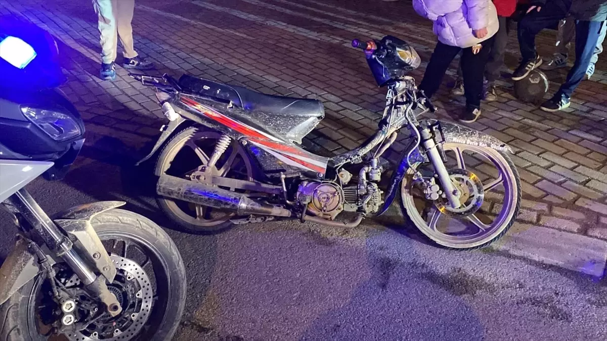 İnegöl'de "dur" ihtarına uymayan sürücü motosikleti bırakıp kaçtı