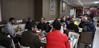 İşitme engelliler iftar programında bir araya geldi