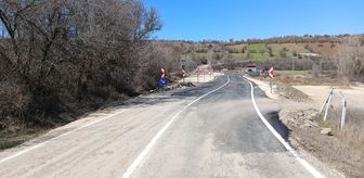 İskilip'te köprü ayağı yıkılan yolda yapılan servis yolu tamamlandı