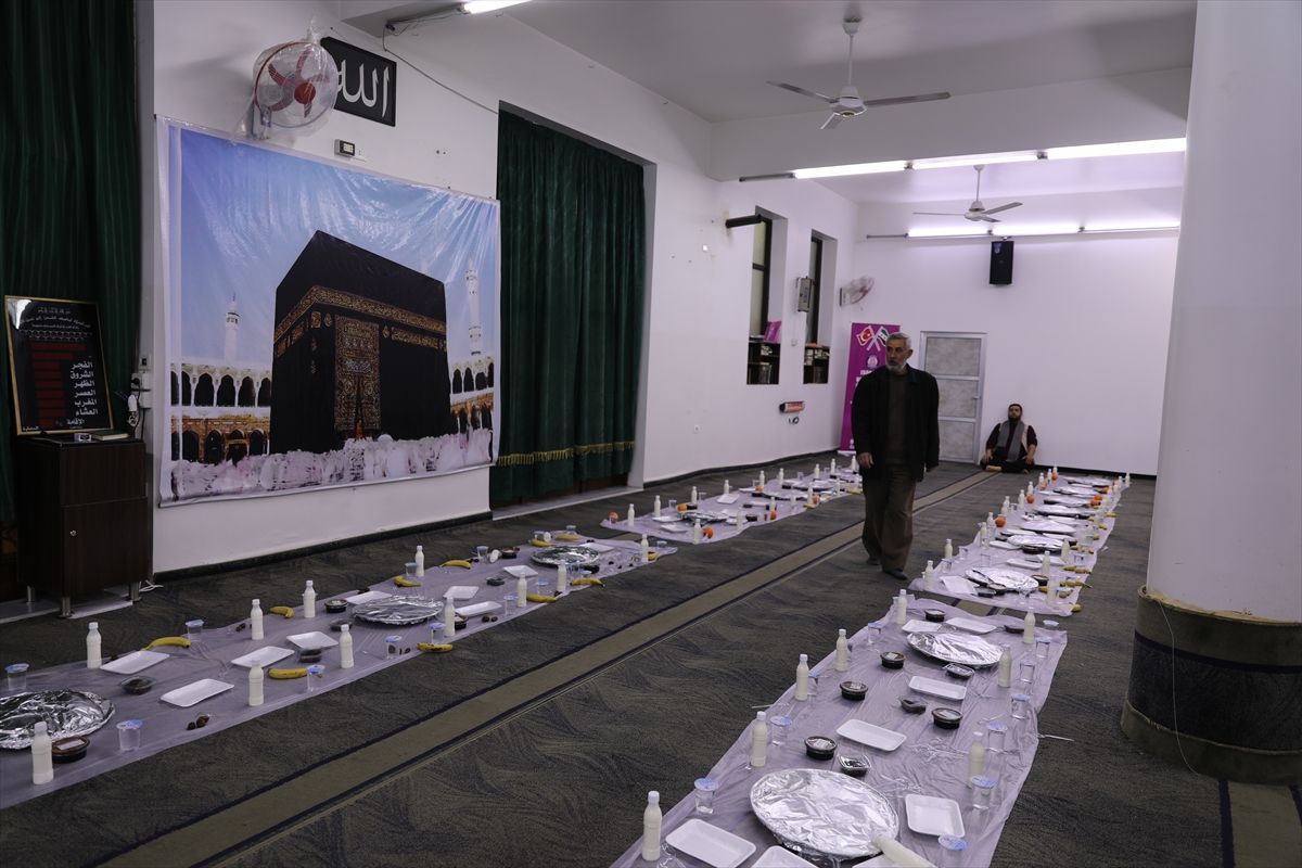 Isparta Belediyesi, Suriye'nin başkenti Şam'ın Türkmen mahallesinde iftar verdi