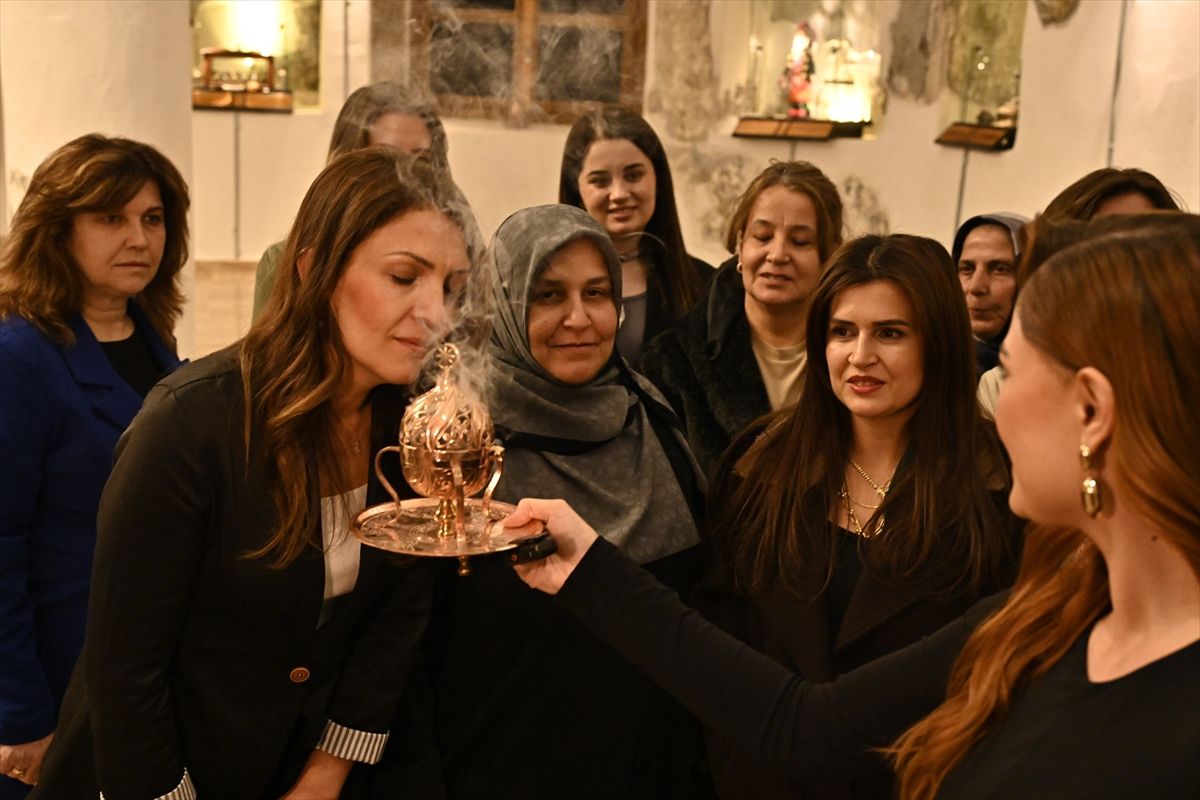 Isparta'da 700 yıllık "Buhur Suyu" geleneği canlandırıldı
