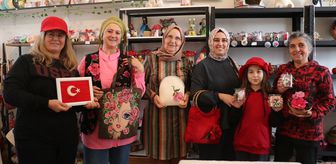 Isparta'da kooperatif çatısı altında buluşan kadınlar keçeden ürün yapıp satıyor