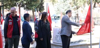 Isparta'da Şehit Mezarlarına Temizlik ve Bakım