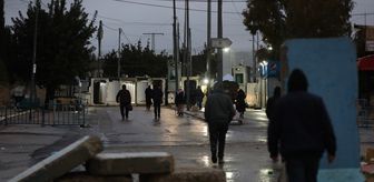 İsrail, Batı Şeria'daki Filistinlilerin cuma için Kudüs'e girişini, izinlerine rağmen engelledi