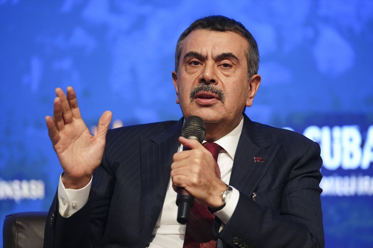 İstanbul'da "28 Şubat: Vesayet, Darbe ve Milli İradenin İnşası" programı düzenlendi