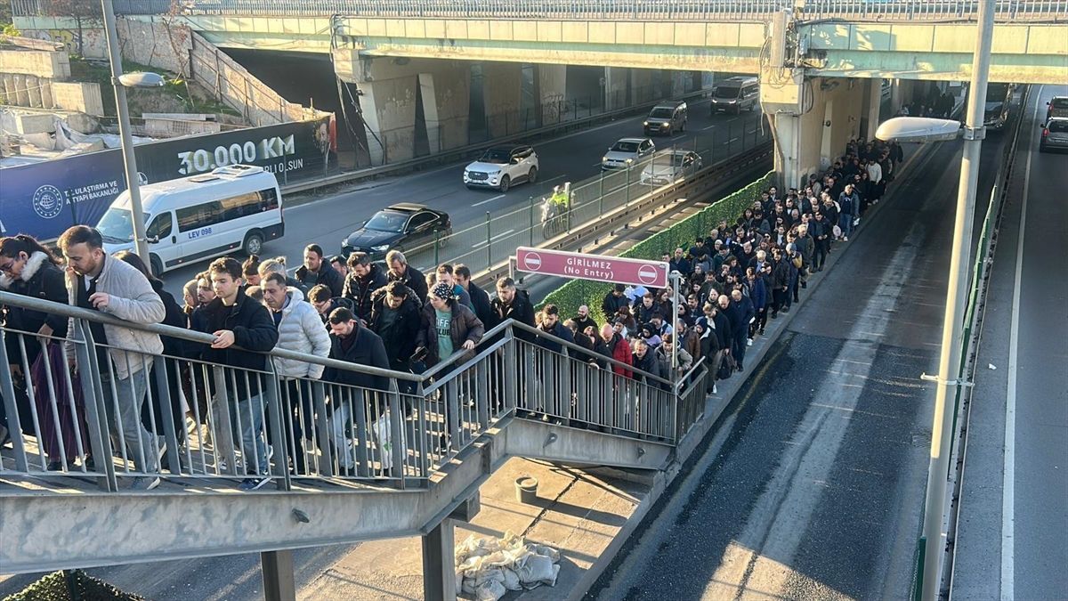 İstanbul'da iftar öncesi trafik yoğunluğu yüzde 85'e çıktı