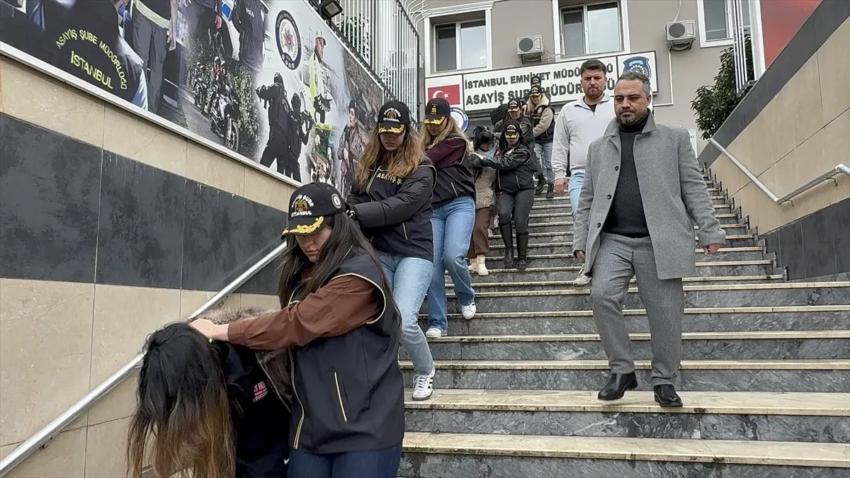 İstanbul'da "sahte oturum belgesi dolandırıcılığı" operasyonunda yakalanan 11 şüpheli adliyede