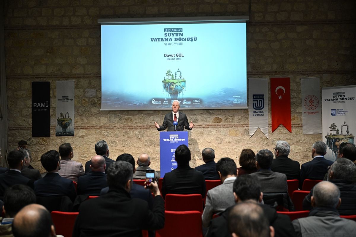 İstanbul'da 'Uluslararası Suyun Vatana Dönüşü Sempozyumu' gerçekleştirildi