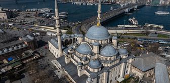 İSTANBUL'UN SELATİN CAMİLERİ - 67 yıllık inşa süreciyle bilinen Eminönü'nün simgesi Yeni Cami