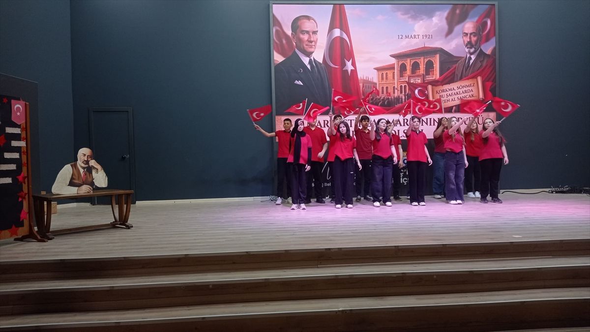 İstiklal Marşı'nın kabulünün 105. yılı, Gömeç'te kutlandı
