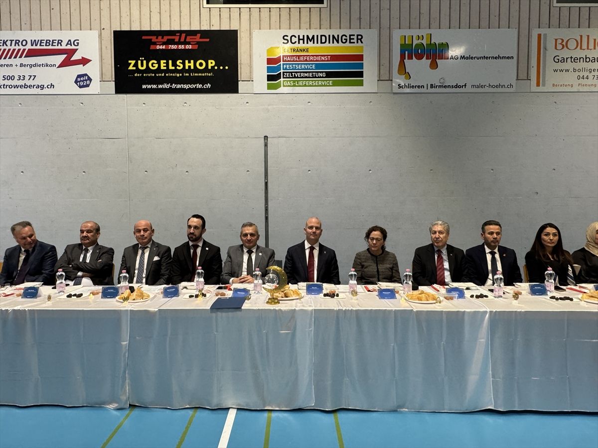 İsviçre'de Uluslararası Demokratlar Birliği iftar programı düzenledi