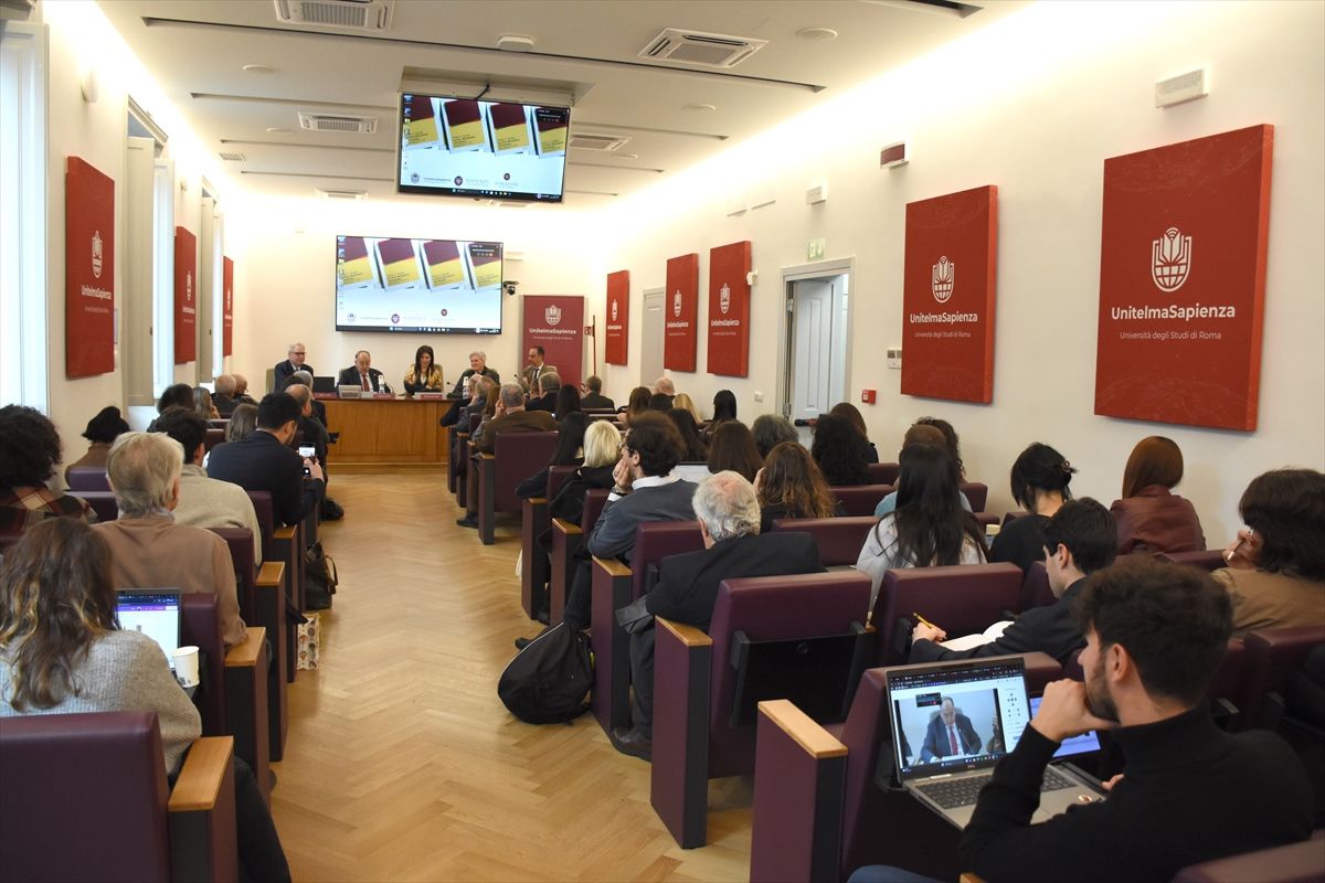 İtalya'da, Osmanlı İmparatorluğu'nun son dönemi ve Orta Doğu'nun durumu ele alındı