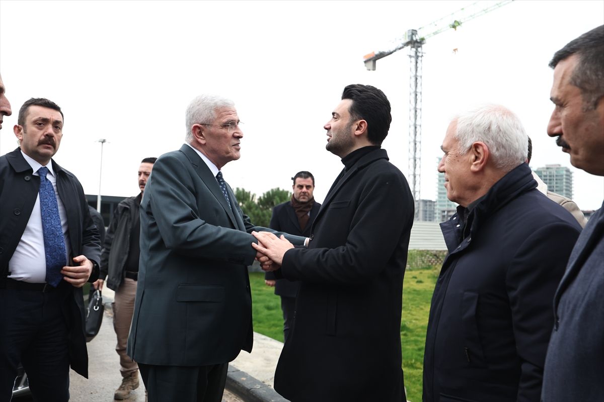İYİ Parti Genel Başkanı Dervişoğlu, Bursaspor Kulübünü ziyaret etti