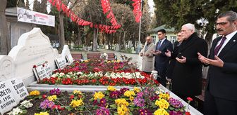İYİ Parti Genel Başkanı Dervişoğlu, Necmettin Erbakan'ı kabri başında andı