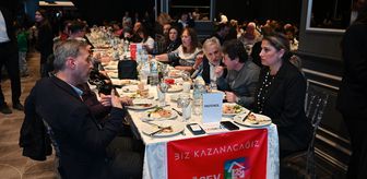 İzmir'de lösemililer ve aileleri iftarda bir araya geldi