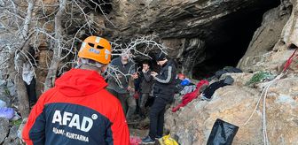 İzmir'de mağaradaki çukura düşen kişi için kurtarma çalışması başlatıldı