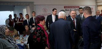 İzmir'de şehit yakınları ve gaziler 'Büyük Aile Sofrası'nda buluştu