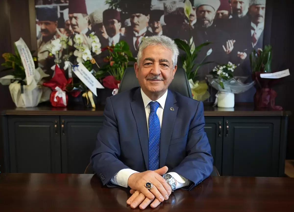 İzmir İl Müftüsü Haliloğlu, AA'nın 'Yılın Kareleri' oylamasına katıldı