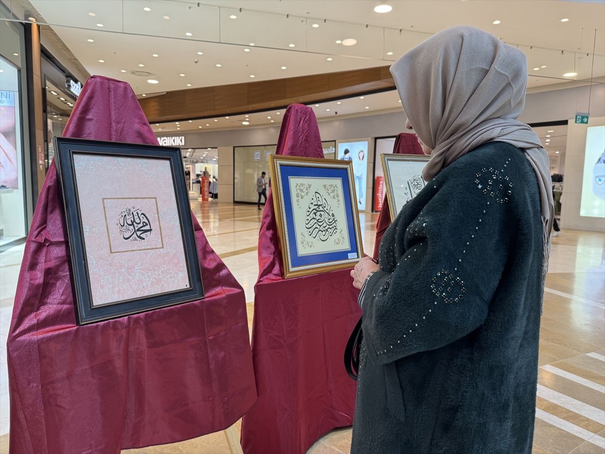 Kahramanmaraş'ta 'Tezhip, Hat ve Ebru Sergisi' açıldı