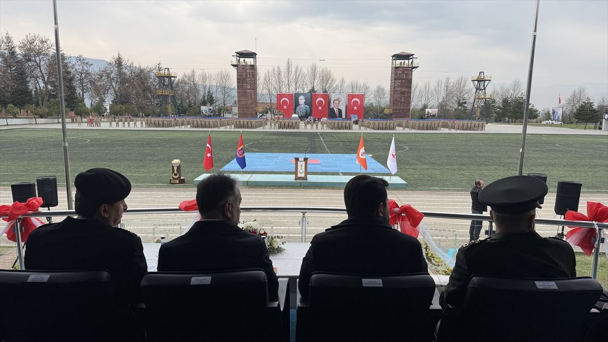 Karabük'te eğitimlerini tamamlayan 2 bin 138 uzman erbaş mezun oldu