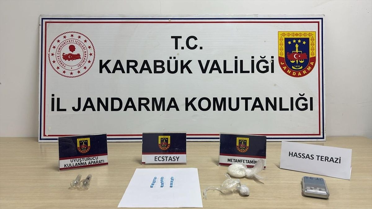 Karabük'te uyuşturucu operasyonlarında 5 şüpheli gözaltına alındı