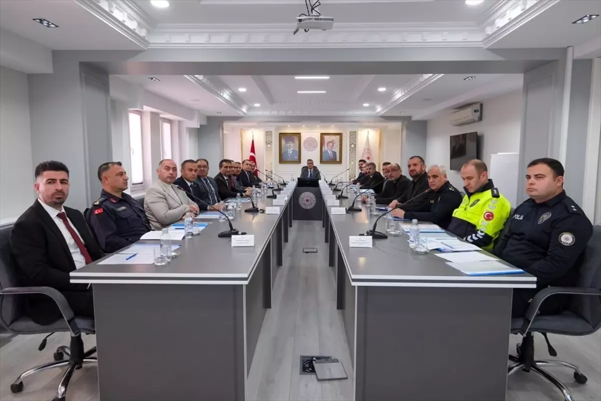 Karaman'da Üniversite Güvenlik Koordinasyon Toplantısı yapıldı