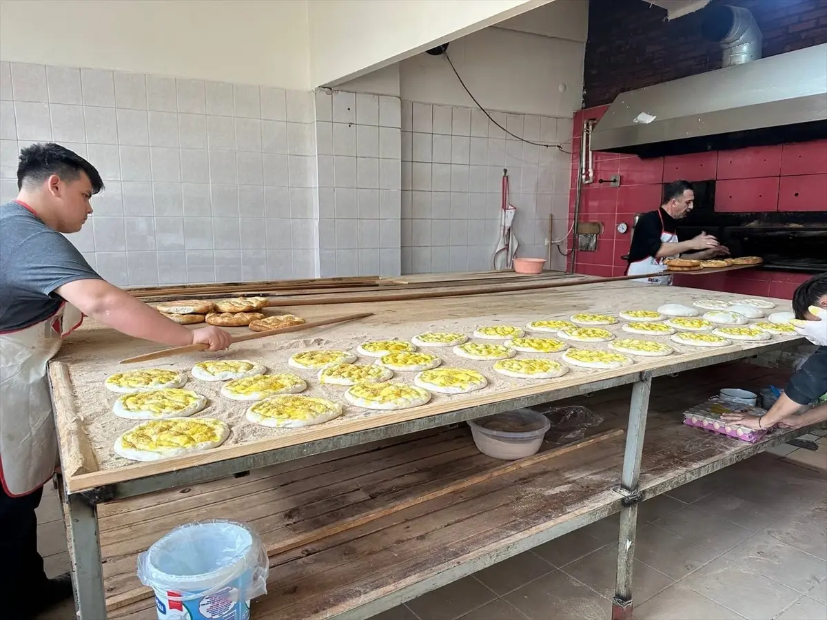 Kargı'da fırınlarda ramazan yoğunluğu başladı