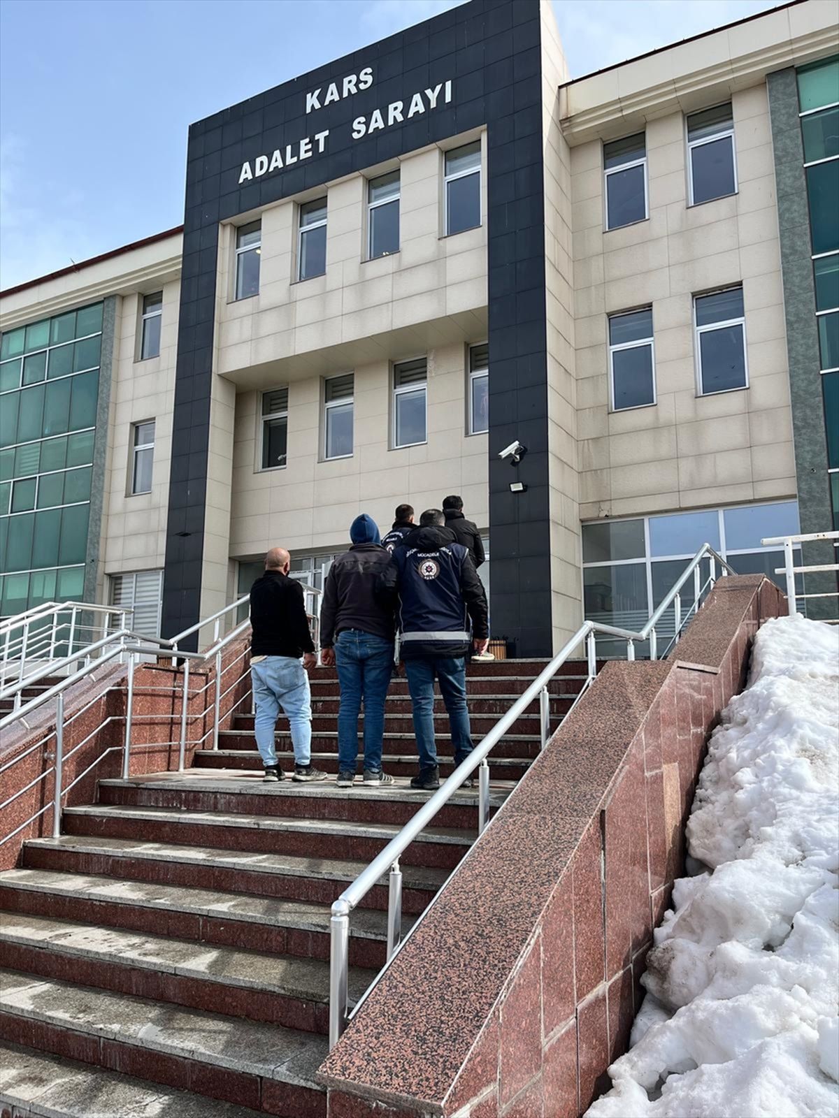 Kars'ta 23 düzensiz göçmen yakalandı