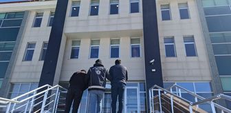 Kars'ta 'dur' ihtarına uymayan araçta 7 düzensiz göçmen yakalandı
