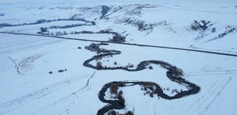 Kars'ta karla kaplanan menderesler dronla görüntülendi