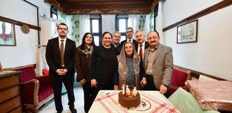 Kastamonu'da 'asırlık çınar' Atiye nineye doğum günü sürprizi