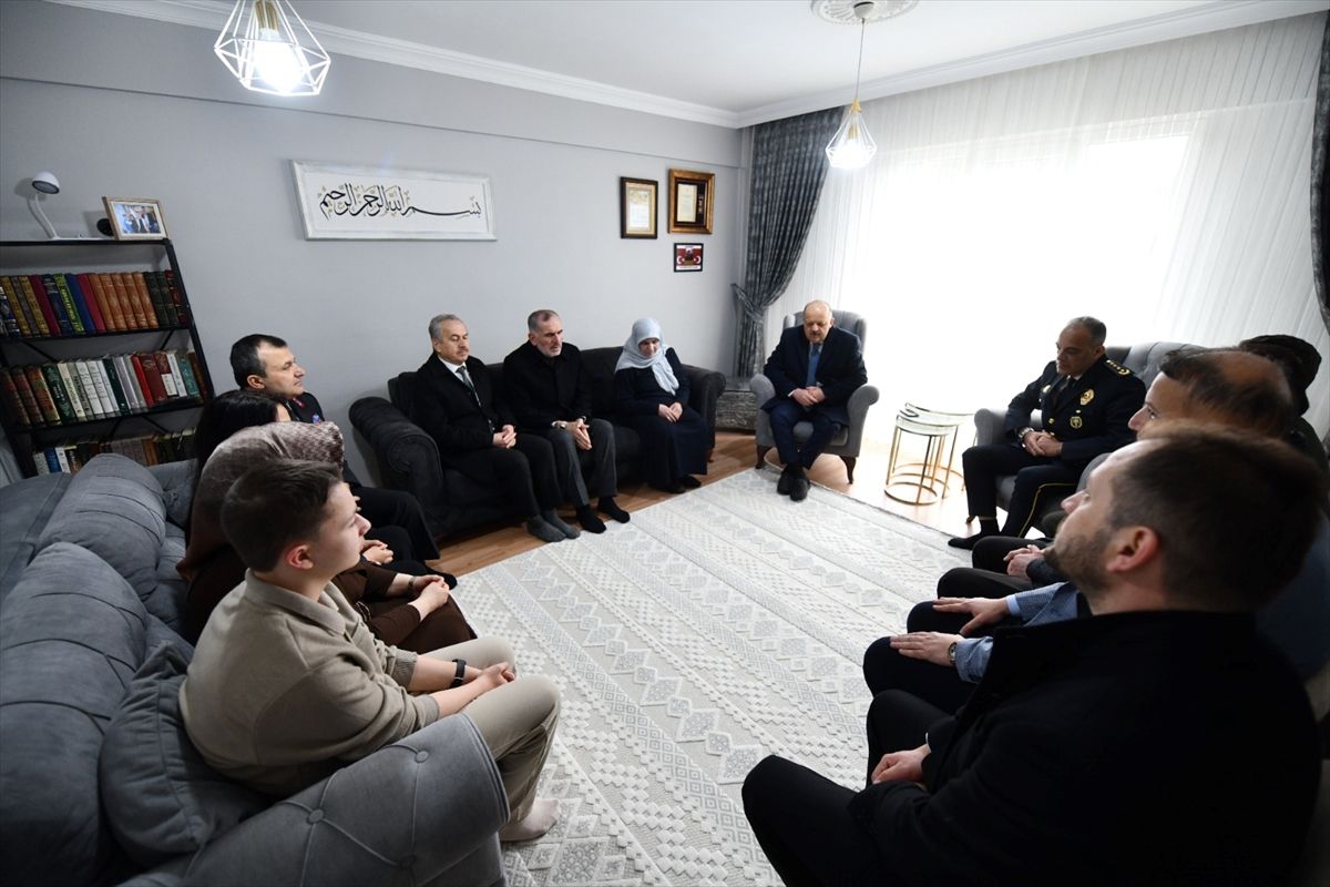 Kastamonu Valisi Dallı, Ramazan Bayramı'nda Ziyaretlerde Bulundu