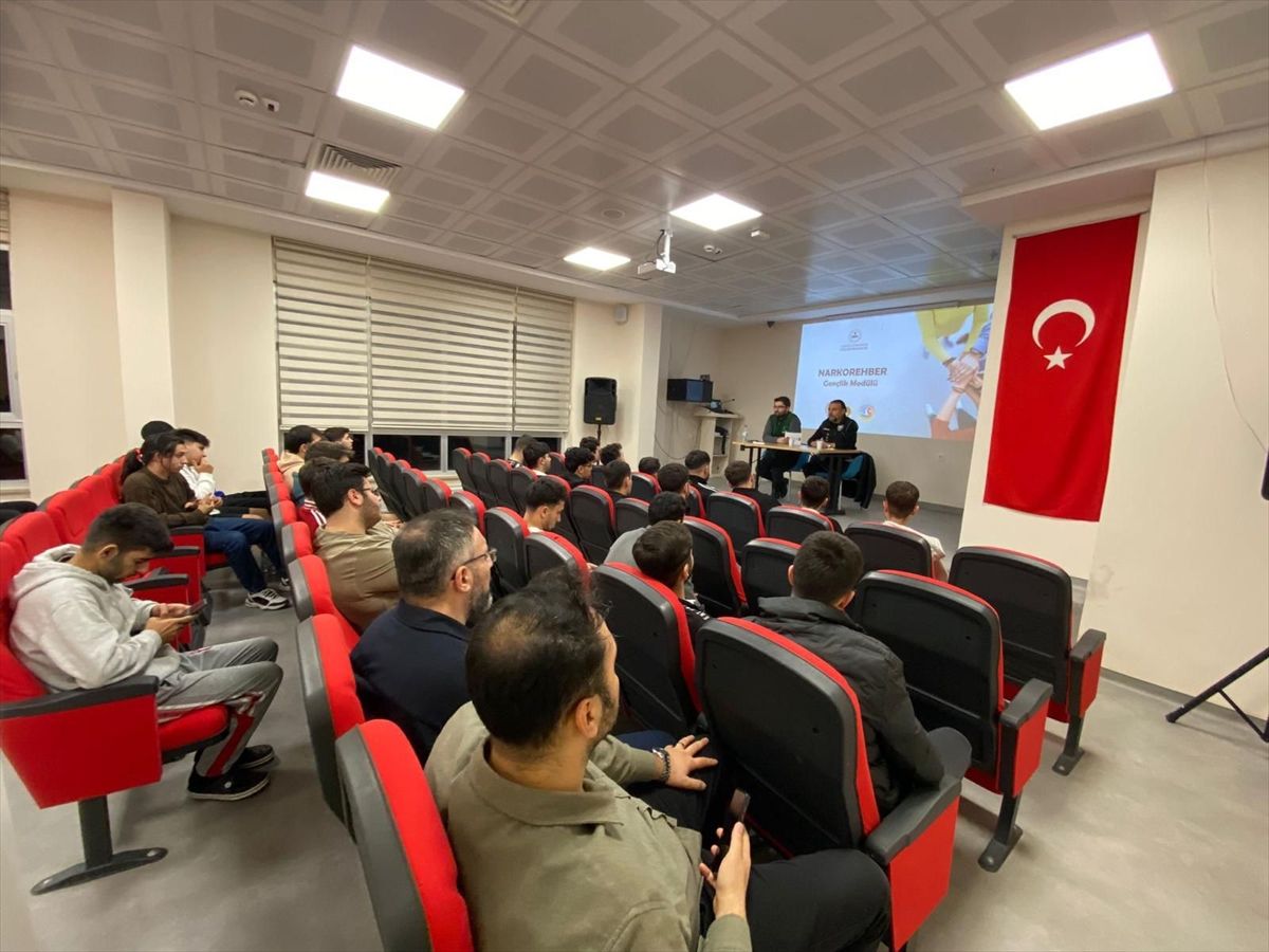 Kavak'ta "Narkotik Polislerinin Anıları" söyleşisi düzenlendi
