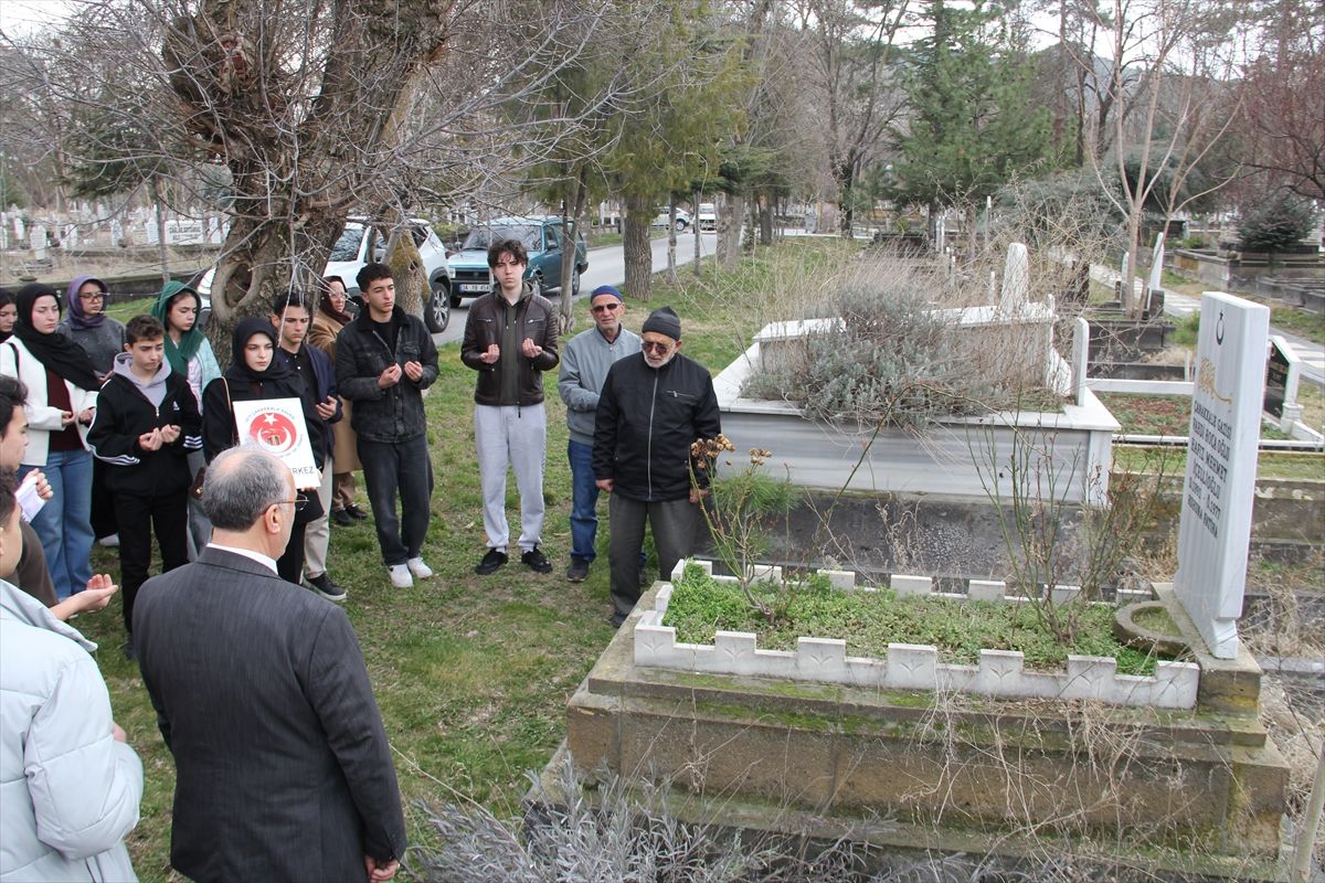 Kayseri'de Çanakkale gazisi İçellioğlu kabri başında anıldı