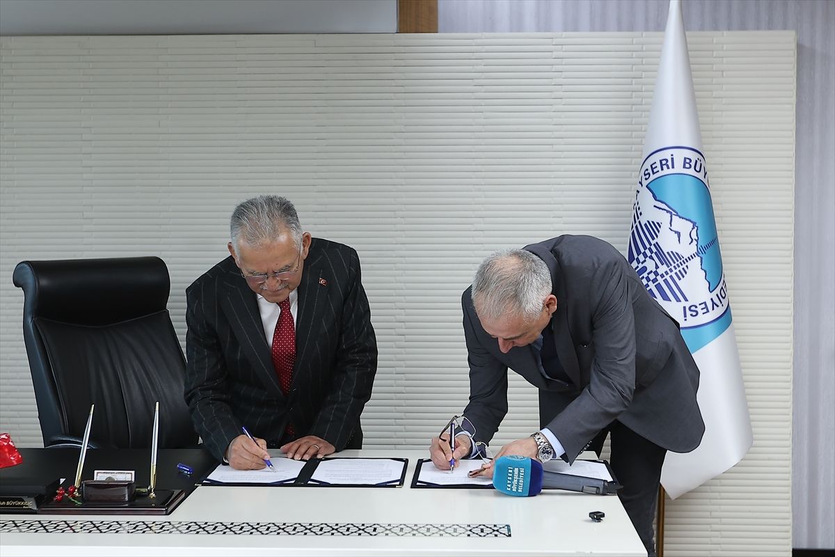 Kayseri'de Kartal Katlı Kavşağı ve Bağlantı Yolları Projesi için sözleşme imzalandı