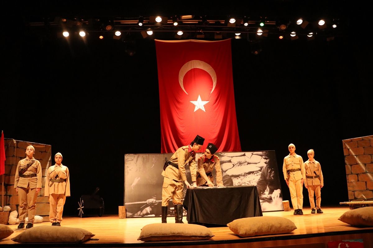 Kayseri'de 'Son Nefes Çanakkale' Tiyatrosu