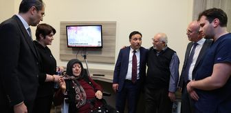 Kayseri Valisi Çiçek, hastanede tedavi gören şehit annesini ziyaret etti