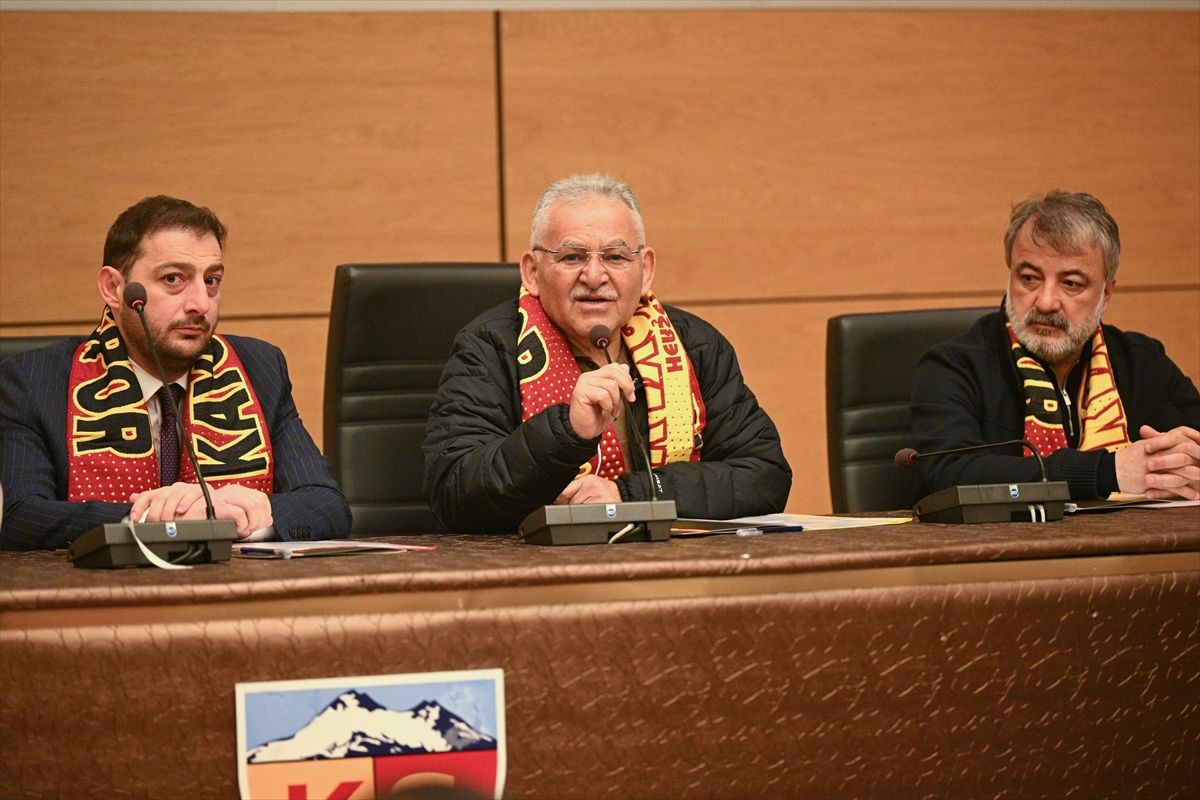 Kayserispor Kulübünde Nurettin Açıkalın yeniden başkanlığa seçildi