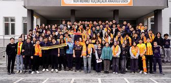 Kayserisporlu futbolcular lise öğrencileriyle buluştu