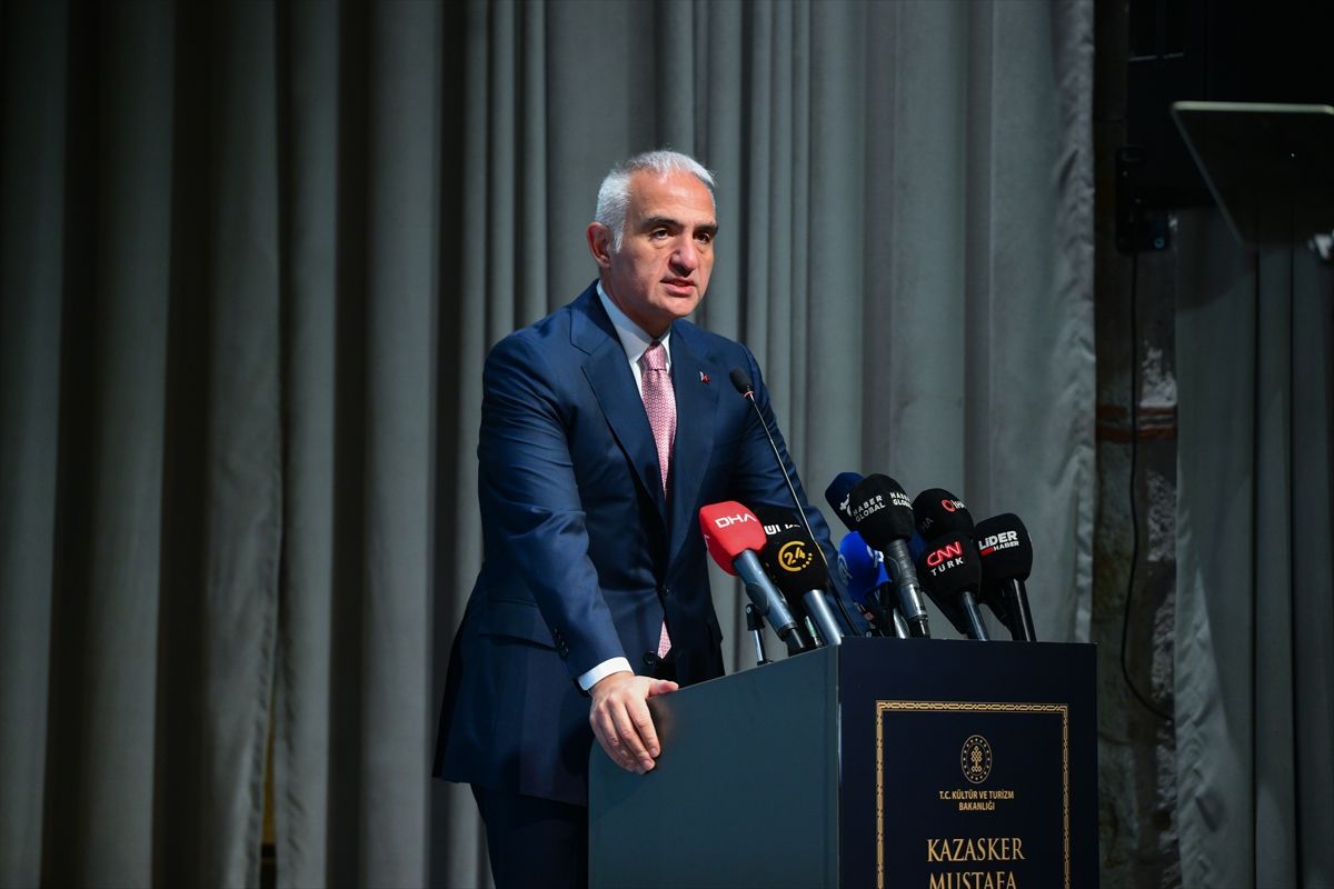 'Kazasker Mustafa İzzet Efendi' kitabı yayın dünyasına kazandırıldı