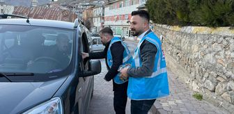 Keban'da 'iftara 5 kala' programı kapsamında sürücü ve yolculara kumanya dağıtıldı