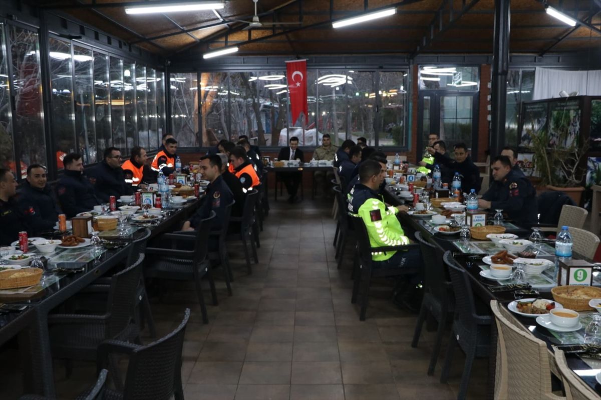 Keban Kaymakamı Atalık jandarma personeli ile iftarda buluştu
