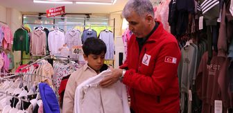 Kilis'te Kızılay'dan çocuklara bayram hediyesi