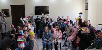 Kilis'te Kuran kursu öğrencileri kumbaralarını Gazzeli çocuklara bağışladı