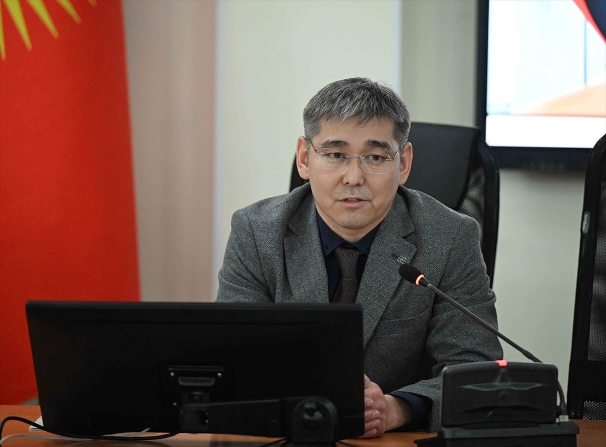 Kırgızistan Sağlık Bakanlığına Türkiye mezunu Damirbek Osmonov atandı