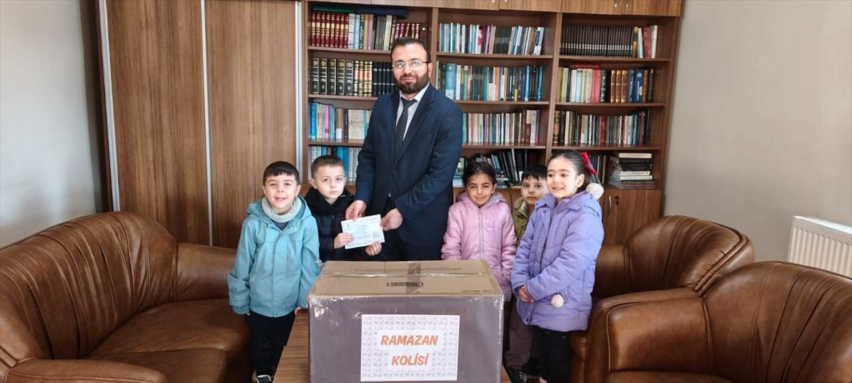 Kırıkkale'de Kur'an kursu öğrencileri yardım kolisi hazırladı