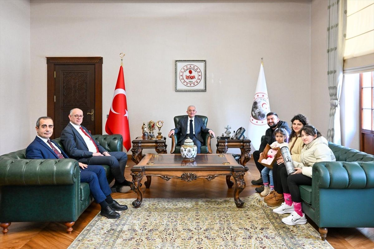 Kırklareli Valisi Turan, başarılı sporcuyla bir araya geldi