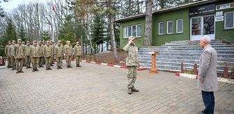 Kırklareli Valisi Turan, Bulgaristan sınırında nöbet tutan Mehmetçikle bayramlaştı
